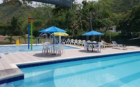 Club campestre el Peñón de Apulo